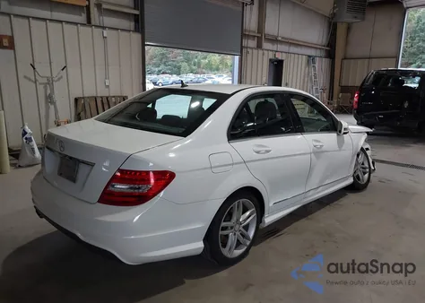 2014 Mercedes-Benz C 250 Sport from USA, damaged, VIN WDDGF4HB1ER303789